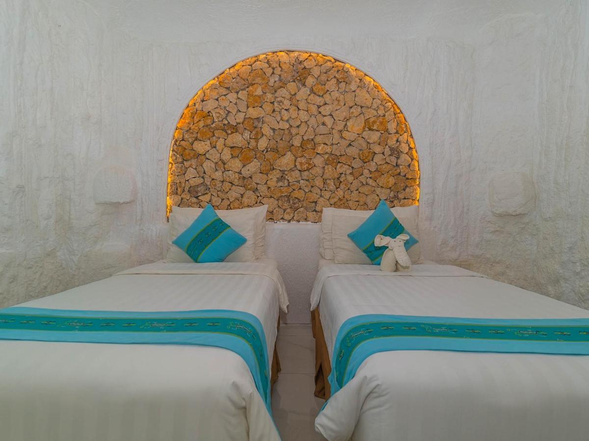 Loccal Collection Hotel Komodo Labuan Bajo Esterno foto