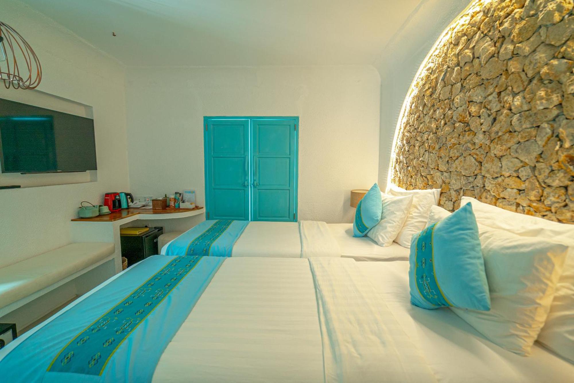 Loccal Collection Hotel Komodo Labuan Bajo Esterno foto